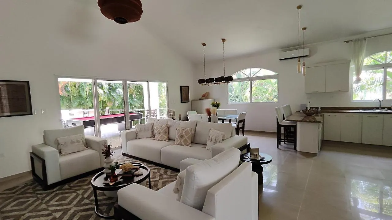 Luxury 4-Bedroom Villa With Climate Pool Sosúa ドミニカ共和国