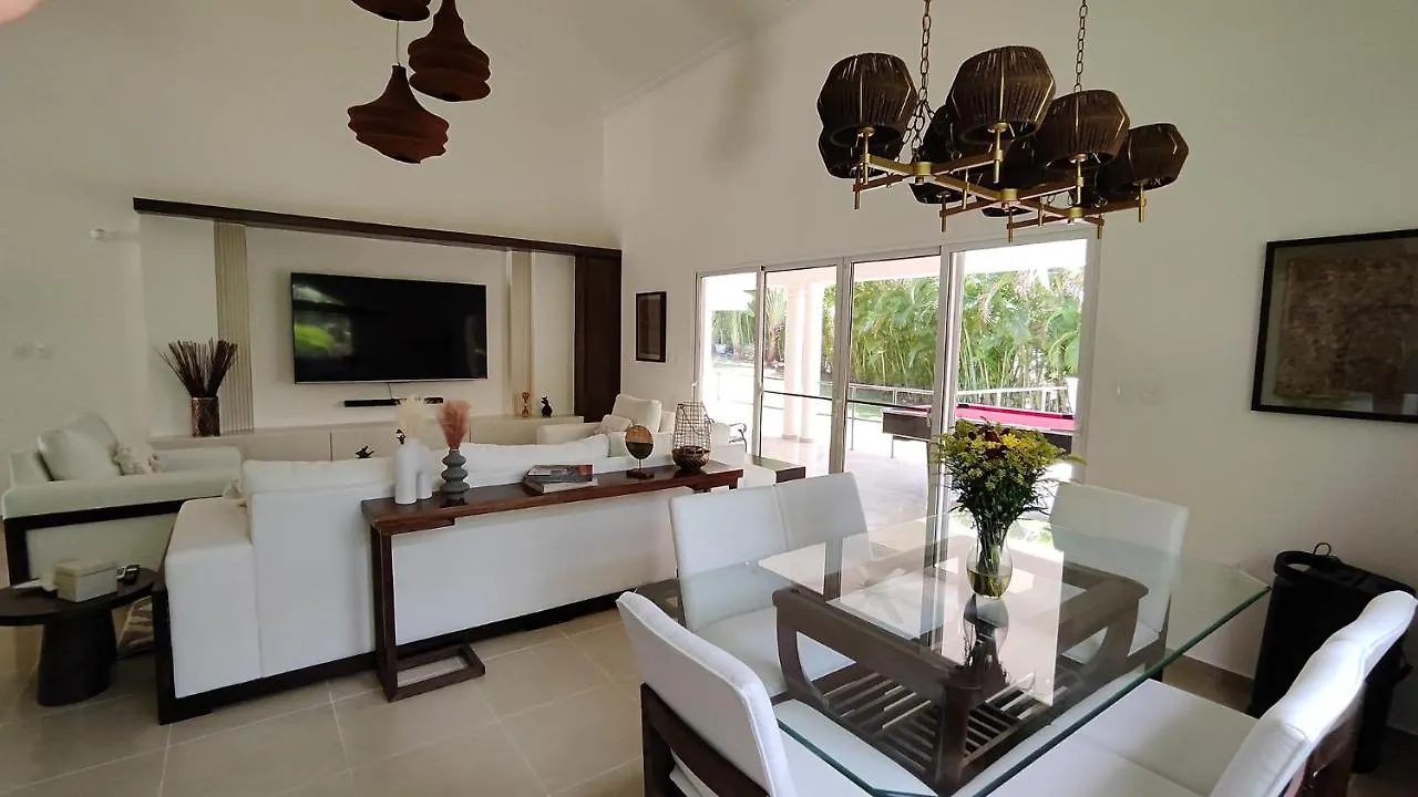 Luxury 4-Bedroom Villa With Climate Pool Sosúa