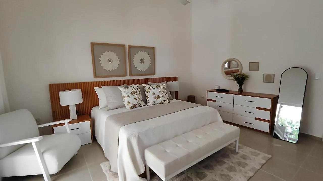 Luxury 4-Bedroom Villa With Climate Pool Sosúa 0*,