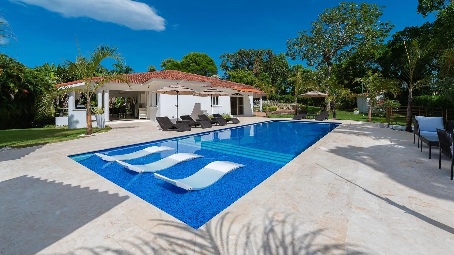 Luxury 4-Bedroom Villa With Climate Pool Sosúa ドミニカ共和国